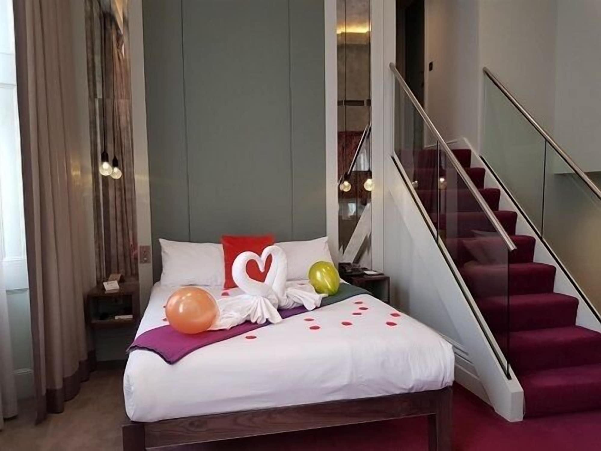 ซิกเนเจอร์ ทาวน์เฮาส์ ลอนดอน ไฮด์พาร์ค Hotel ภายนอก รูปภาพ